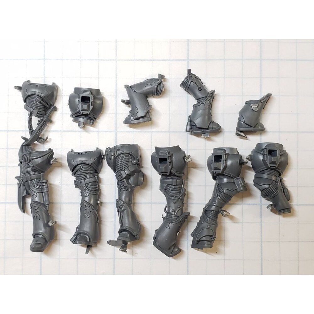 Warhammer 40K Emperors Children Bits Tormentor Infractor Armored Torso Legs x4